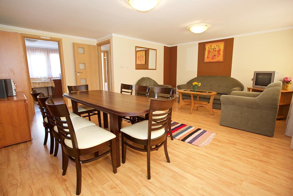 Zoli Apartmanok-Brody 51-53 Hajdúszoboszló 外观 照片