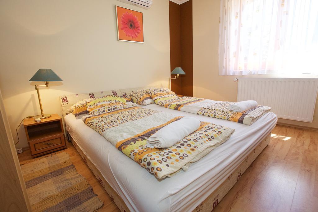Zoli Apartmanok-Brody 51-53 Hajdúszoboszló 外观 照片