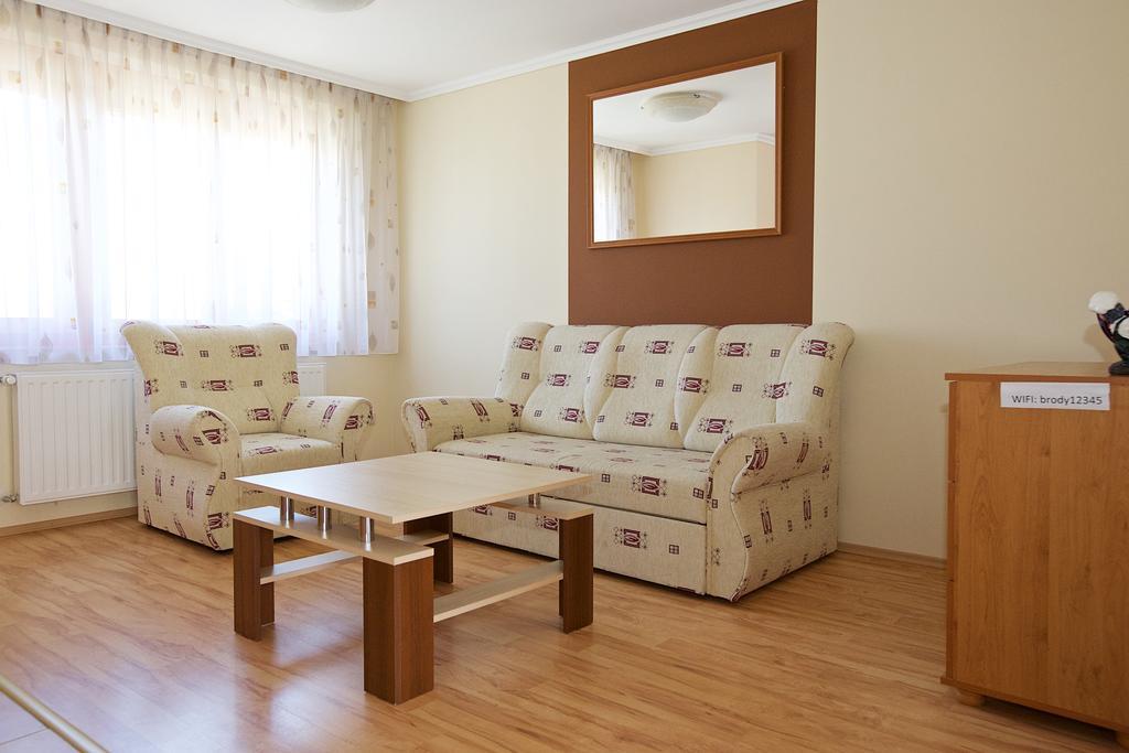 Zoli Apartmanok-Brody 51-53 Hajdúszoboszló 外观 照片