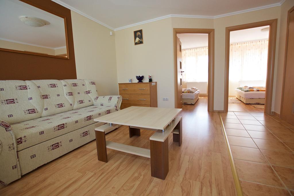 Zoli Apartmanok-Brody 51-53 Hajdúszoboszló 外观 照片