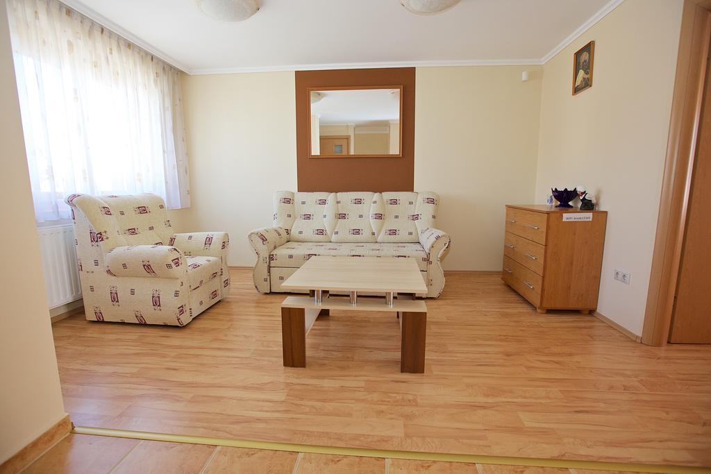 Zoli Apartmanok-Brody 51-53 Hajdúszoboszló 外观 照片