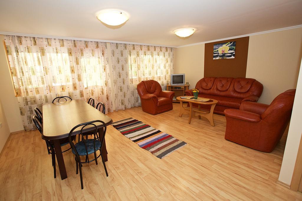 Zoli Apartmanok-Brody 51-53 Hajdúszoboszló 外观 照片