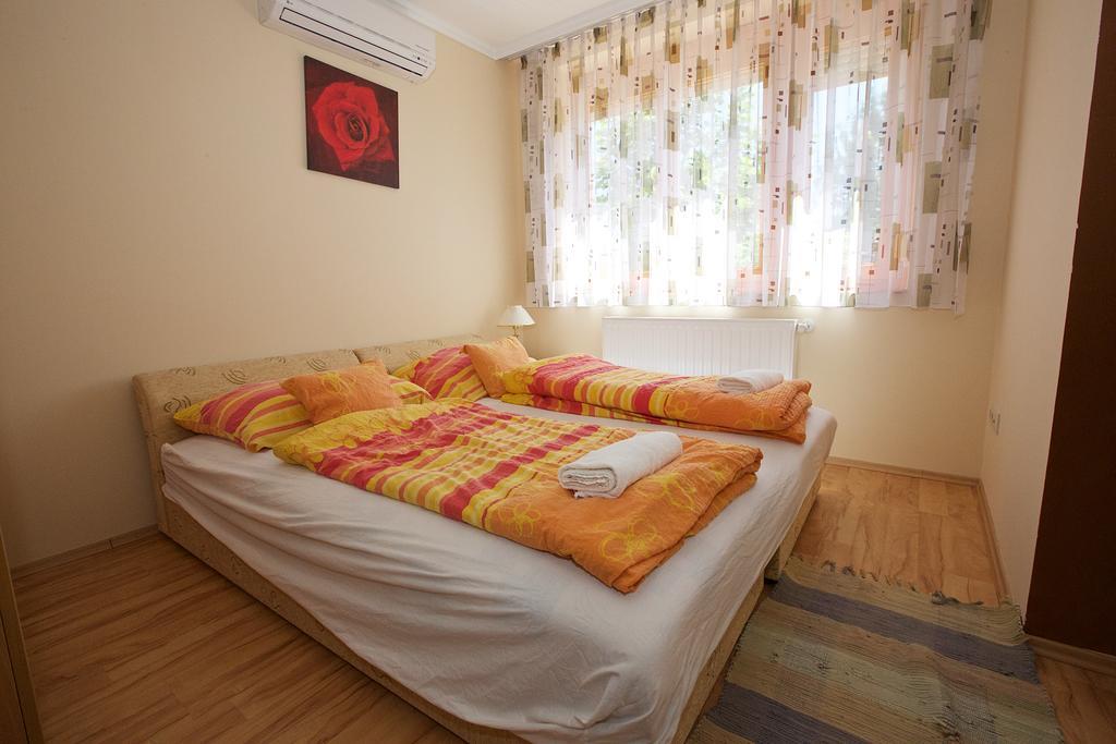 Zoli Apartmanok-Brody 51-53 Hajdúszoboszló 外观 照片